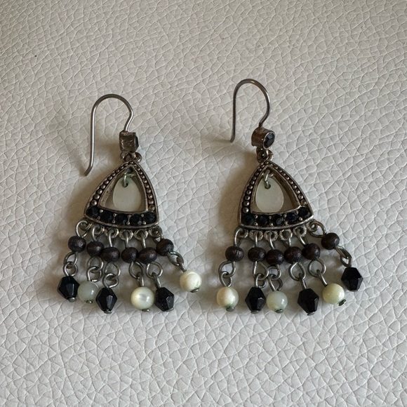 Black white silver beaded drop dangle earrings - Picture 1 of 6